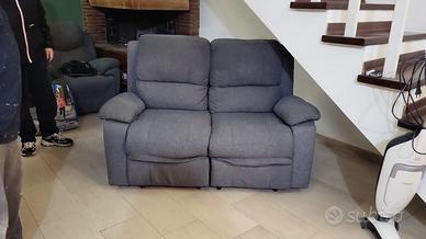 Divano 2 posti molto comodo