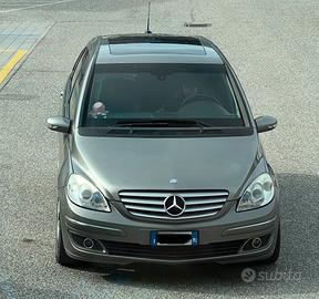 MERCEDES Classe B-comfort, carattere, affidabilità