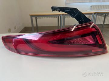 Fanale Alfa Romeo Giulia Posteriore SX Esterno Led