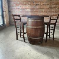 tavolo rustico in barile di vino con sedie in legn