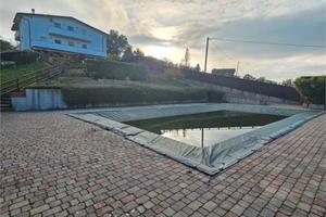 Villa indipendente con piscina a sassofeltrio