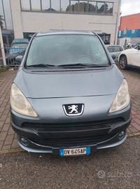 Peugeot 1007 GPL