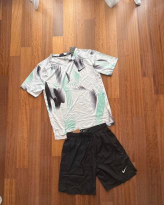 T-shirt e pantalone Nike bianco e nero taglia M
