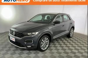 VOLKSWAGEN T-Roc AK03925