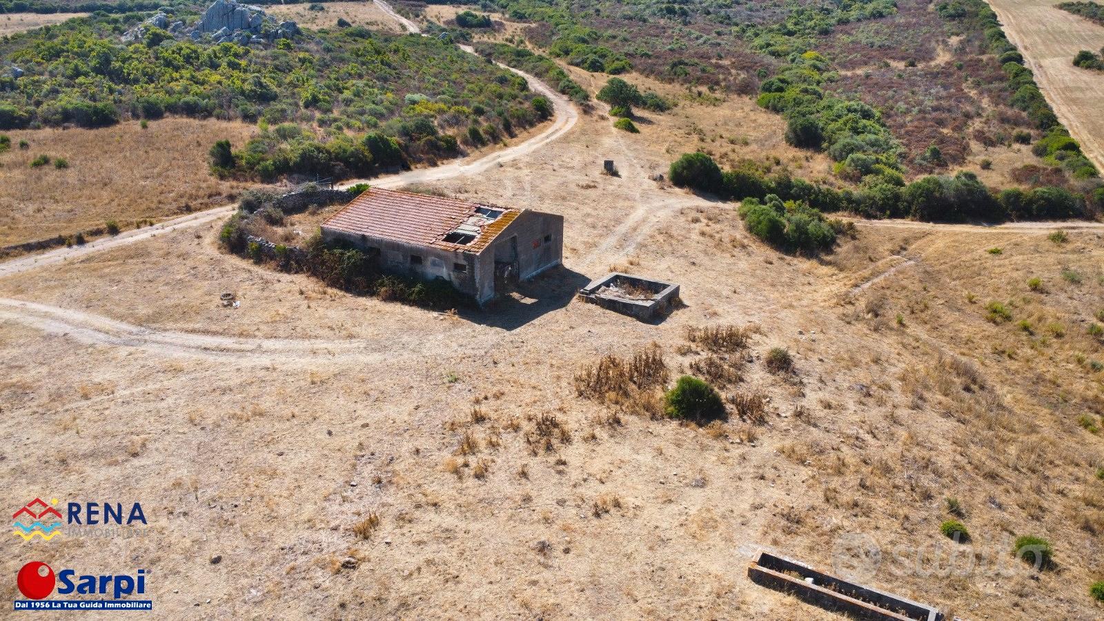 Stazzo da ristrutturare - Trinità d'Agultu - Altro