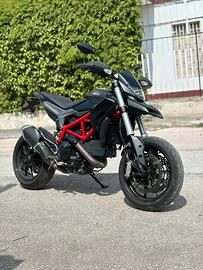 Ducati Hypermotard 821