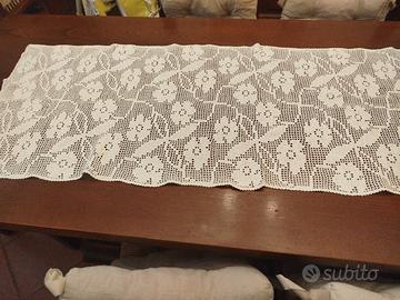 runner o tenda lavorata a mano 