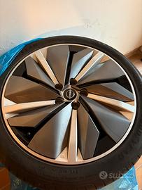 Gomme e cerchi Nissan Juke F16
