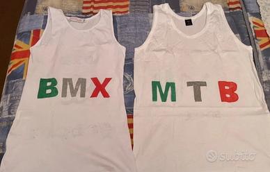 Coppia di canottiere per amanti della bicicletta