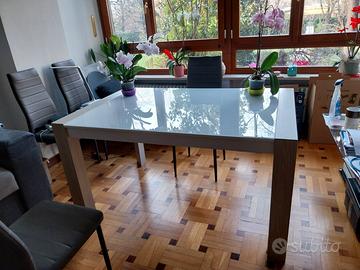 TAVOLO allungabile WOOD con vetro temperato