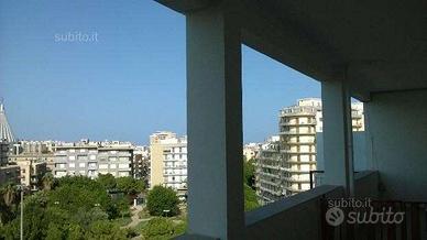 Piazza Adda attico libero di arredo