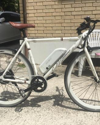 BICICLETTA ELETTRICA CON BATTERIA NUOVA
