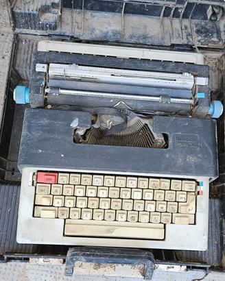 macchina da scrivere vintage Olivetti lettera 36 