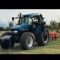 New holland 8560