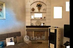 Casa indipendente su due livelli