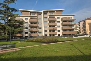 Disponibili garages (ospedale borgo trento)