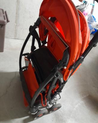 Passeggino leggero chiusura ad ombrello