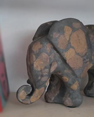 Scultura ELEFANTE breccia gialla