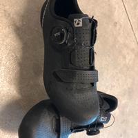 Scarpe bontrager n. 38 e pedali look bdc