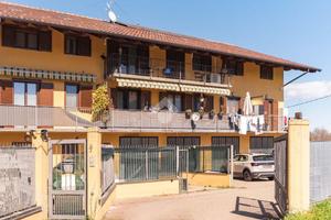 3 LOCALI A SAN CARLO CANAVESE