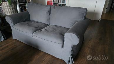 Divano 2 posti Ikea