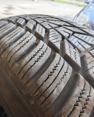 Set 4 Gomme Invernali Hankook