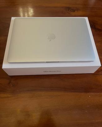 MacBook Pro 13" con cip Apple M1