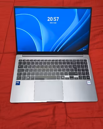 Samsung book5 32Gb RAM i7 U Nuovo + Micros. Office