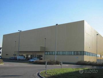 Immobile di 1000 m² con 4 locali a Castenedolo
