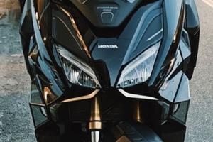 Honda forza 750 travel edition