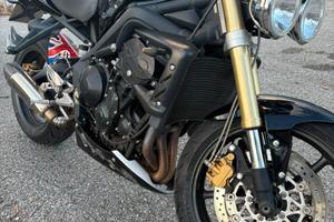 Triumph street triple 675 (permuta scooter)