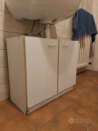 Mobiletto bagno