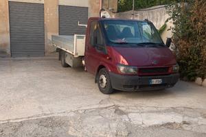 Ford transit con gru