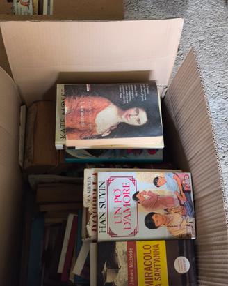 Scatole con libri 