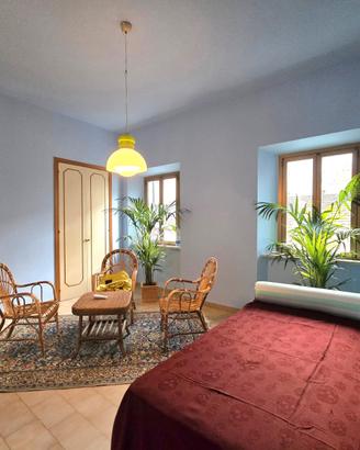 140 mq con 5 posti letto nel borgo marinaro