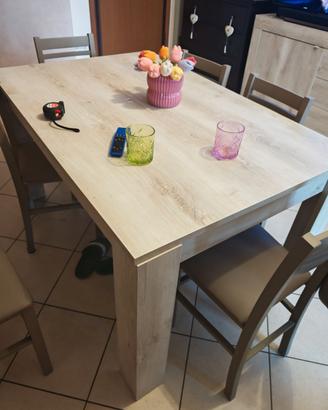 Tavolo da pranzo allungabile