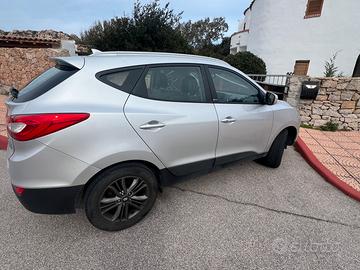 Hyundai x 35