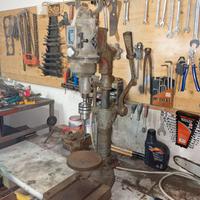 trapano a colonna da banco