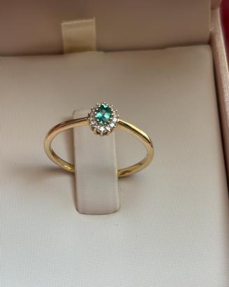 Anello d’oro con diamante