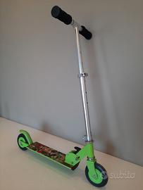MONOPATTINO BEN 10 A SPINTA