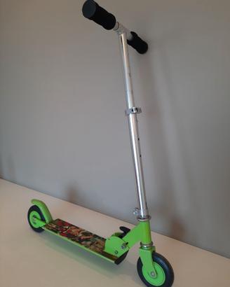 MONOPATTINO BEN 10 A SPINTA