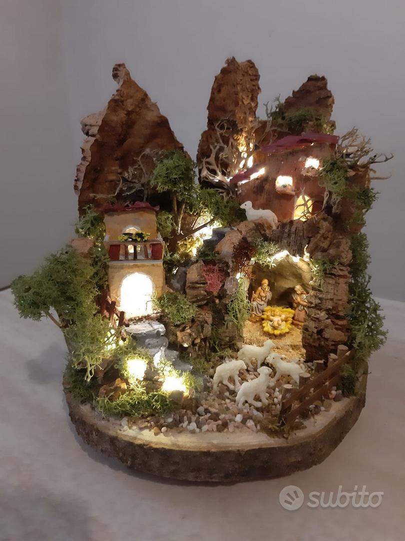 Presepe artigianale su disco di legno - Arredamento e Casalinghi In vendita  a Varese