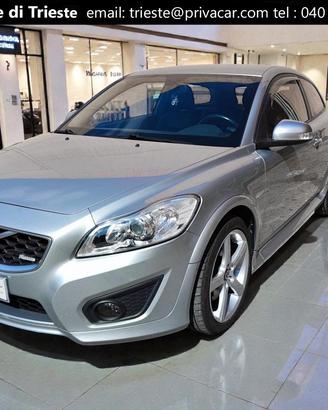 VOLVO C30 D3 R-design
