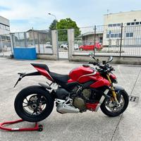 Ducati Streetfighter V4 - 2021