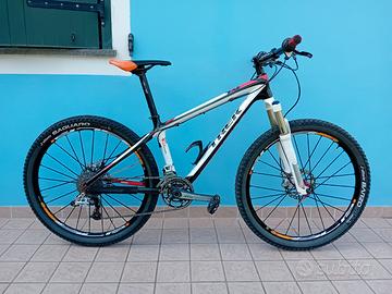 Mountain Bike Trek carbonio