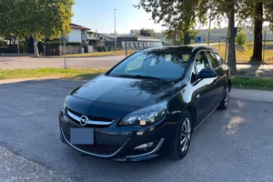 Opel Astra Sport Tourer 1.7 Diesel 130 CV