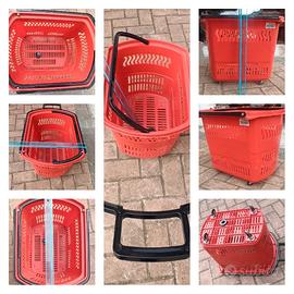 carrello in plastica con 4 ruote e 2 maniglioni