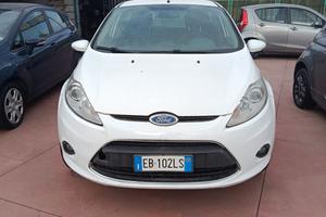 Ford Fiesta 1.4 5 porte Bz.- GPL Titanium