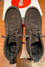Scarpe marca Woz? in camoscio