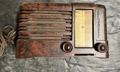 Vecchia radio d’ epoca  radiomarelii fido 9U15